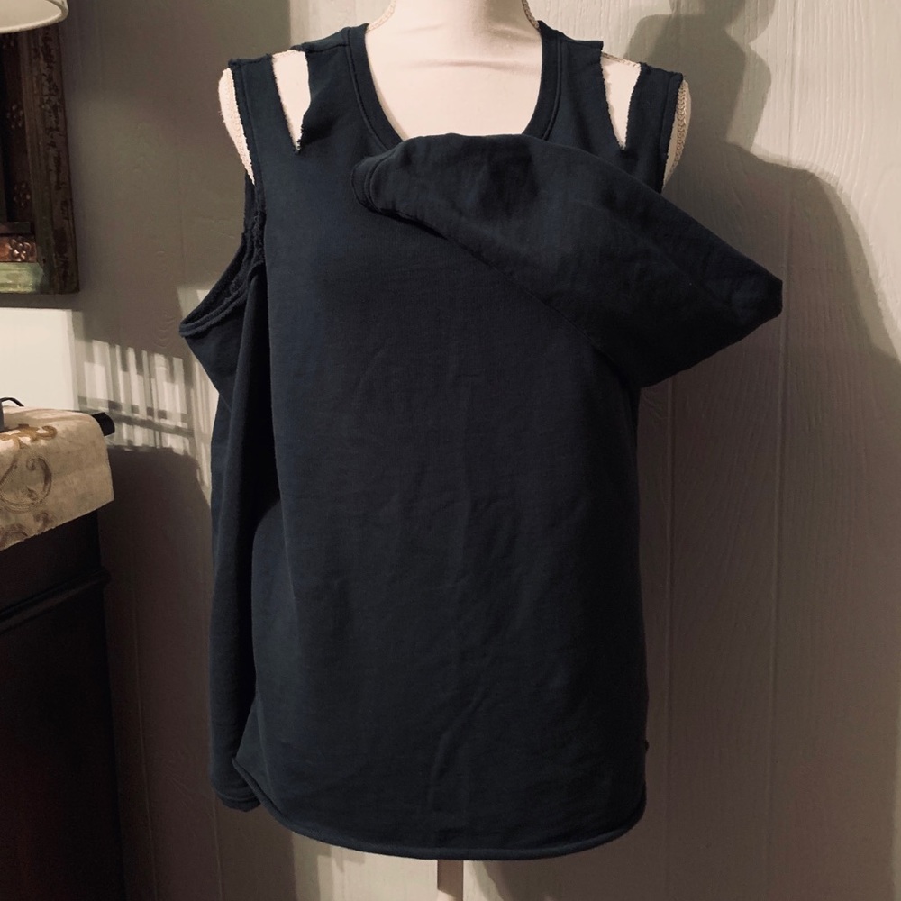 Sanctuary cold shoulder, long sleeve sweatshirt.